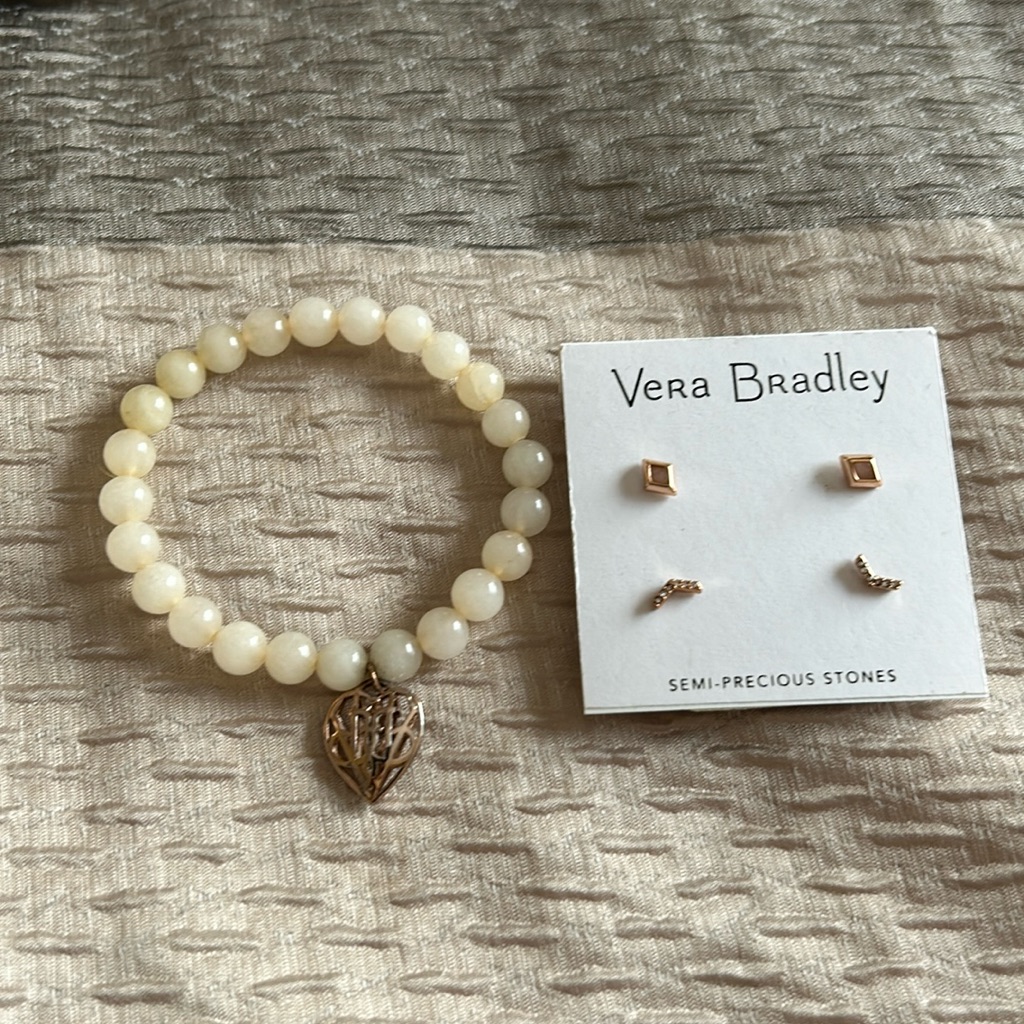 Vera Bradley Earring And Bracelet 15$